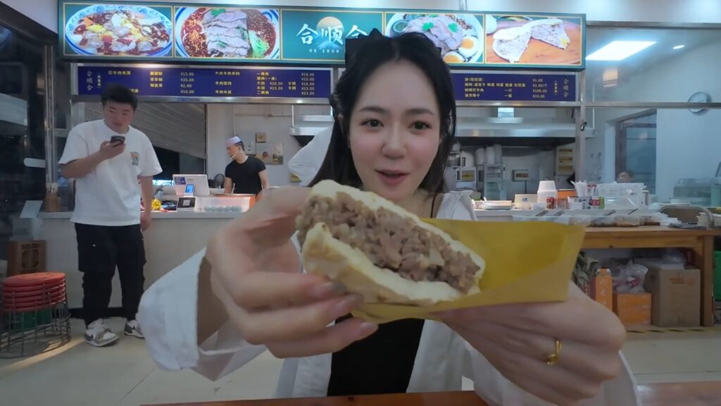 Trying Authentic Chinese Skewers in Zhengzhou – A Local Street Food Adventure